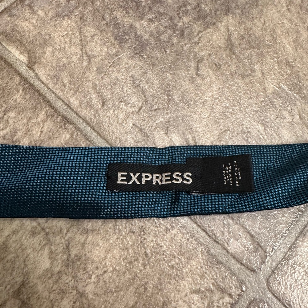 Express ties - Picture 3 of 7